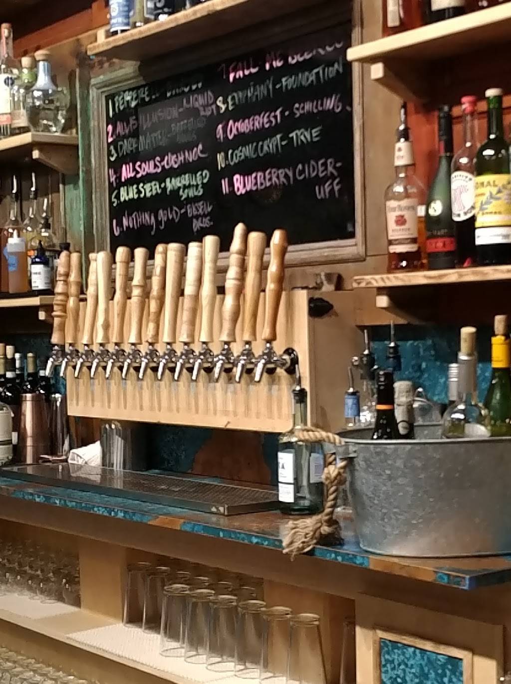 Meridians Kitchen and Bar | restaurant | 166 Upper Main St, Fairfield, ME 04937, USA | 2077420036 OR +1 207-742-0036