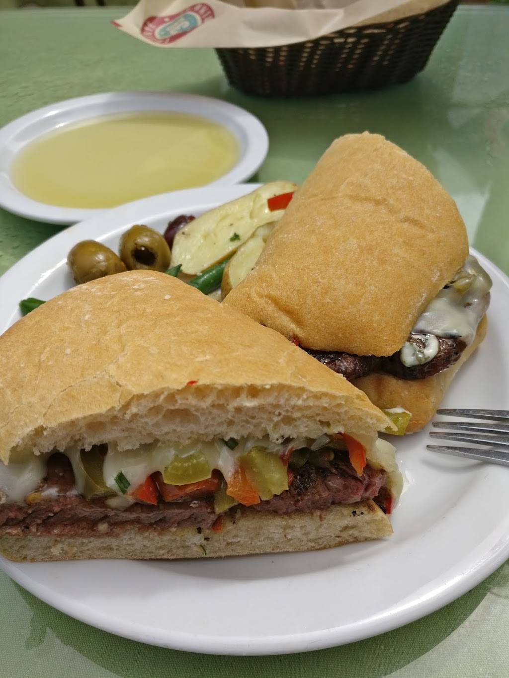 Frankie Primos | restaurant | 51 W Chippewa St, Buffalo, NY 14202, USA | 7168553739 OR +1 716-855-3739