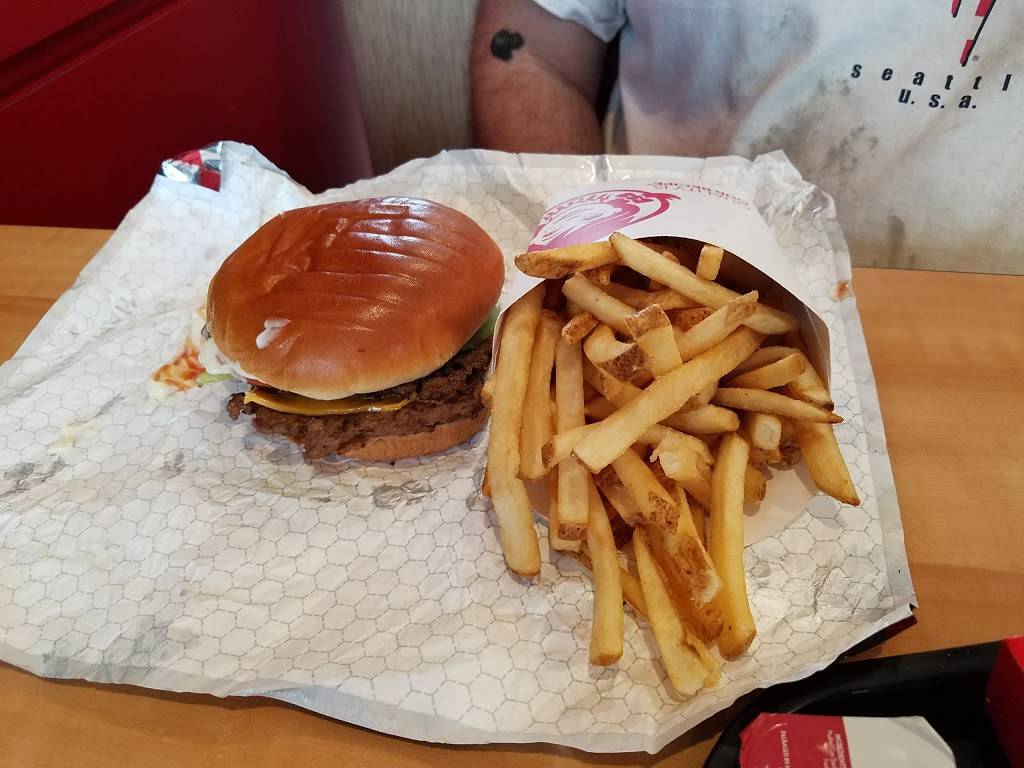 Wendys | restaurant | 449 W Eads Pkwy, Lawrenceburg, IN 47025, USA | 8125375327 OR +1 812-537-5327