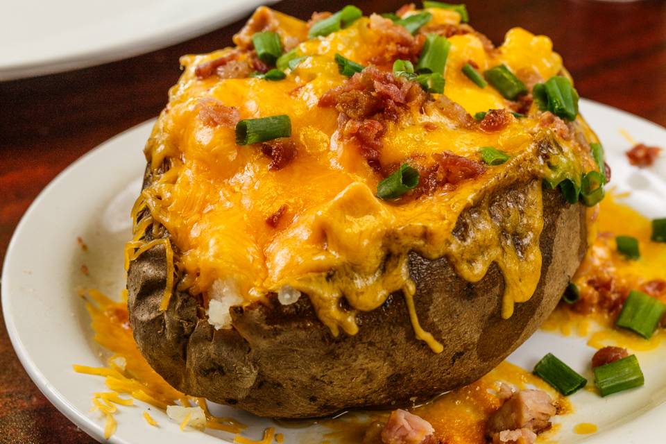 Spectacular Tubers of Denham Springs | restaurant | 240 Range 12 Blvd #114, Denham Springs, LA 70726, USA | 2252434700 OR +1 225-243-4700