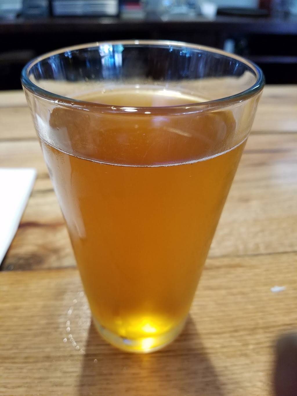 Jack Russell Brewery Restaurant | restaurant | 209 Main St, Placerville, CA 95667, USA | 5306014420 OR +1 530-601-4420