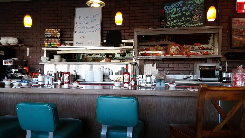 Almond Tree Restaurant & Lounge | night club | 1490 Sycamore Ave, Atwater, CA 95301, USA | 2093586331 OR +1 209-358-6331