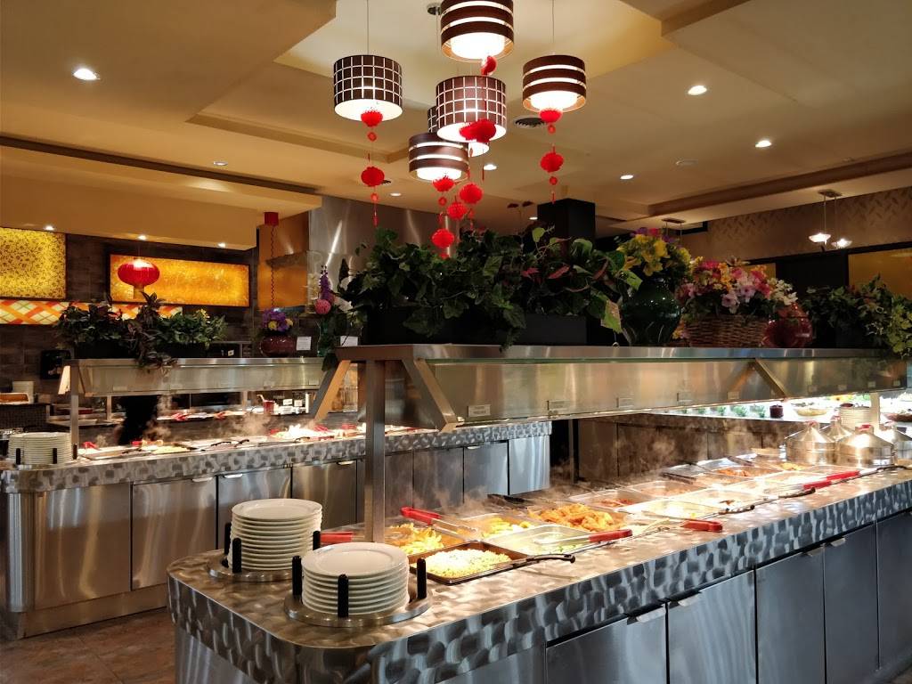 Crystal Buffet | meal takeaway | 2 Mountain Rd #1, Collingwood, ON L9Y 4S8, Canada | 7054462888 OR +1 705-446-2888