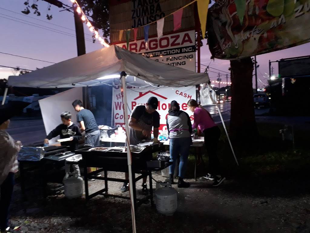 Takos Zumba Jalisco | restaurant | 205 N Main St, Highlands, TX 77562, USA | 8327923504 OR +1 832-792-3504