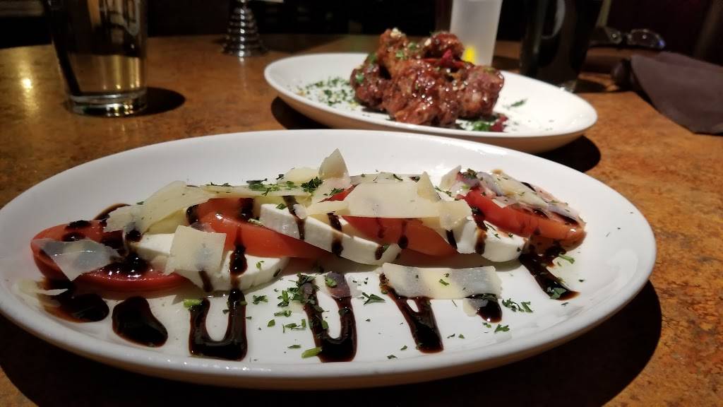 The Rabbit Hole | restaurant | 101 N Tejon St, Colorado Springs, CO 80903, USA | 7192035072 OR +1 719-203-5072