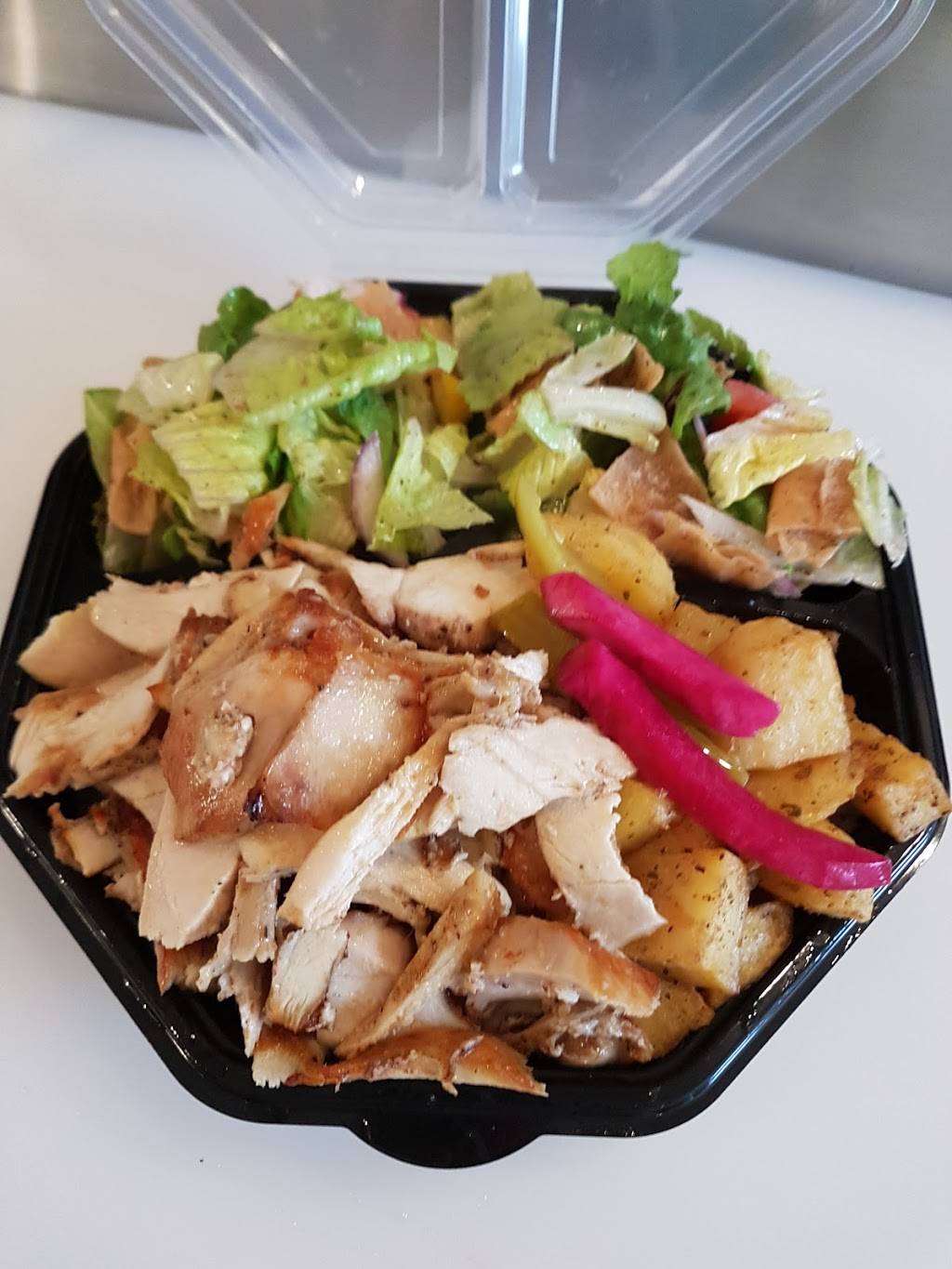 Greeko’s Souvlaki & Pizza | restaurant | 1234 Merivale Rd, Ottawa, ON K2C 4C3, Canada | 6137282424 OR +1 613-728-2424