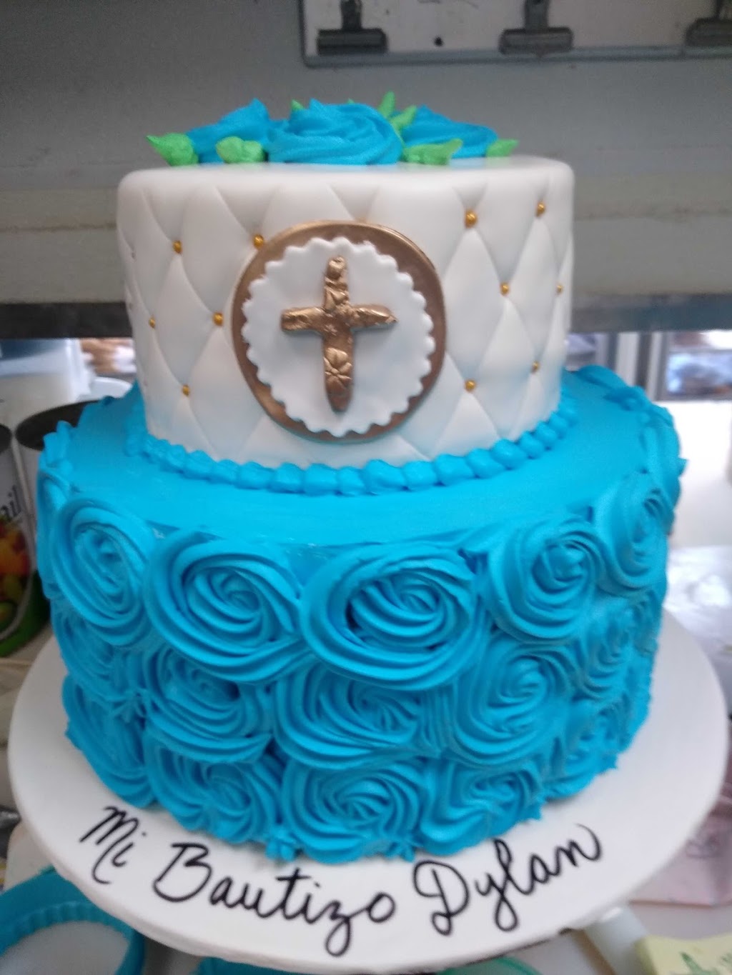 Yolandas Bakery | bakery | 19742 Sherman Way, Winnetka, CA 91306, USA | 8183486720 OR +1 818-348-6720