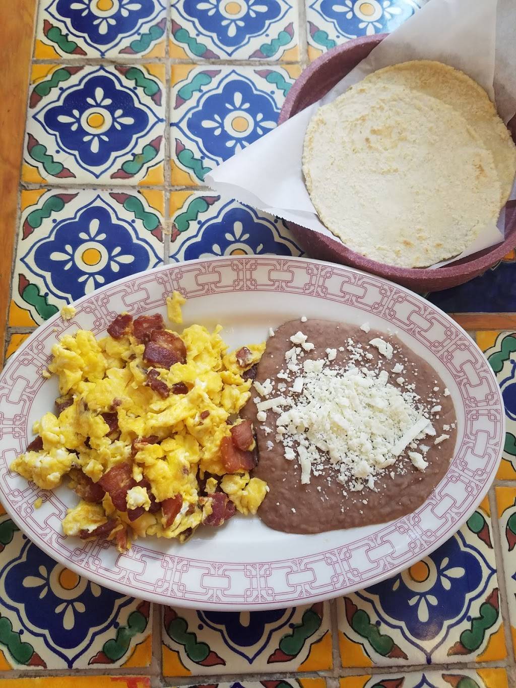 Chelys Mexican Restaurant | restaurant | 9612 Beechnut St, Houston, TX 77036, USA | 8324096566 OR +1 832-409-6566