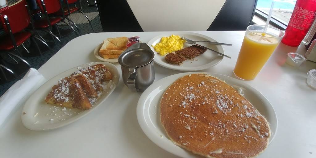 State Line Restaurant | restaurant | 55 US-50, Lawrenceburg, IN 47025, USA | 8125374558 OR +1 812-537-4558