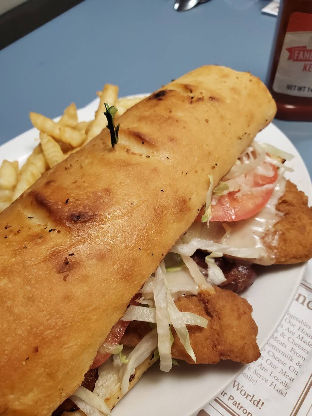 Holiday Kitchen | restaurant | 1605 S Stephenson Ave, Iron Mountain, MI 49801, USA | 9067763287 OR +1 906-776-3287