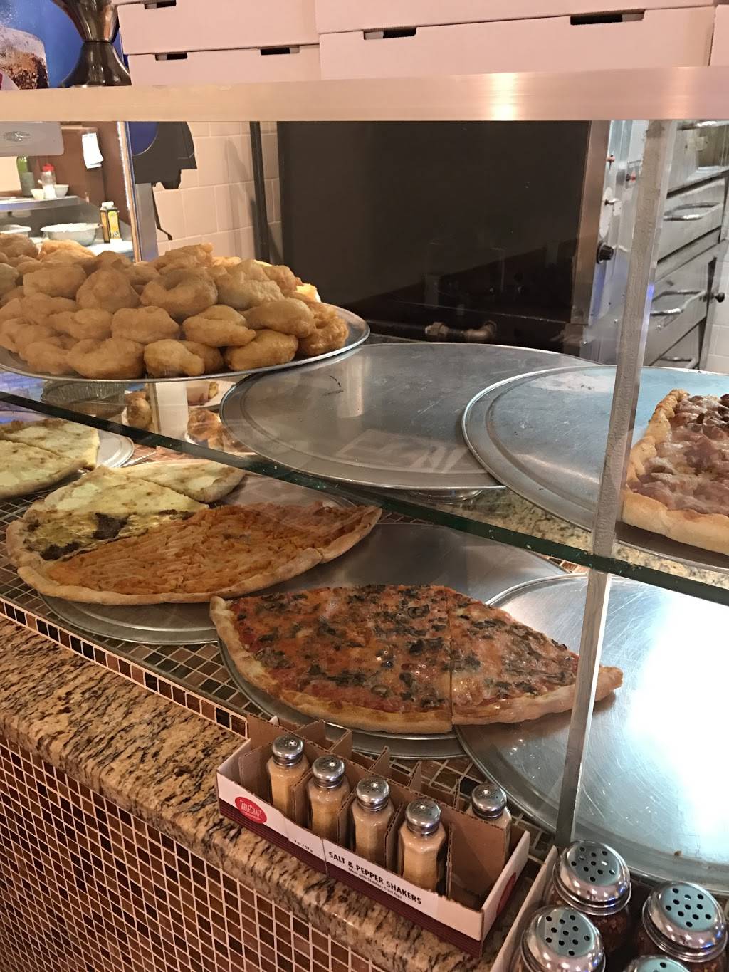 Robertos Restaurant | restaurant | 776 Carolier Ln, North Brunswick Township, NJ 08902, USA | 7322463200 OR +1 732-246-3200