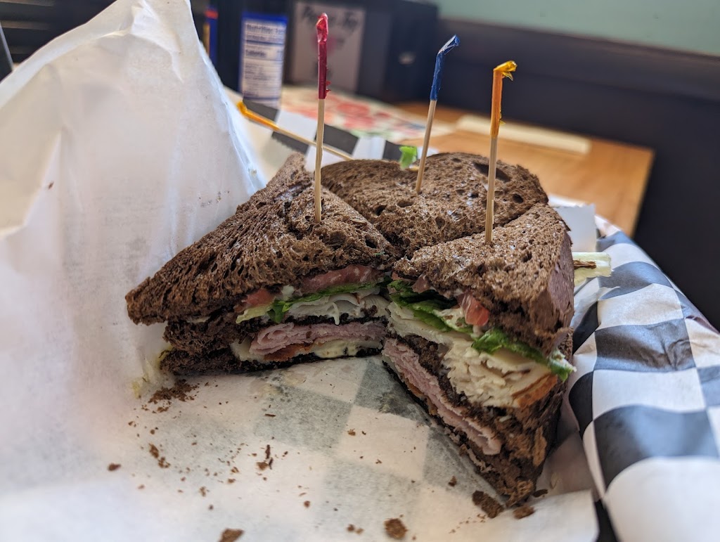 Pop-A-Top Sandwich Shop | restaurant | 2 E University Ave, Gainesville, FL 32601, USA | 3526920068 OR +1 352-692-0068