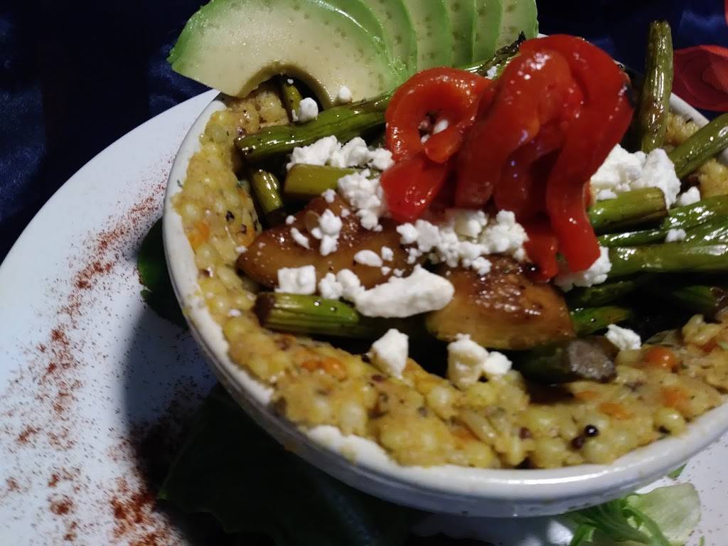 Christophers Cafe & Catering | restaurant | 4807, 2 Lewis St, Lynn, MA 01902, USA | 7815962200 OR +1 781-596-2200