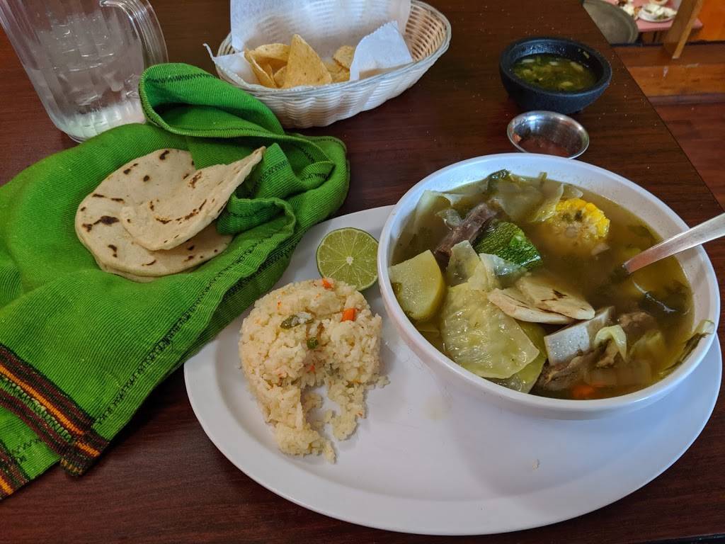 Chiltepes Restaurant | restaurant | 4833 S 24th St, Omaha, NE 68107, USA | 5312100307 OR +1 531-210-0307