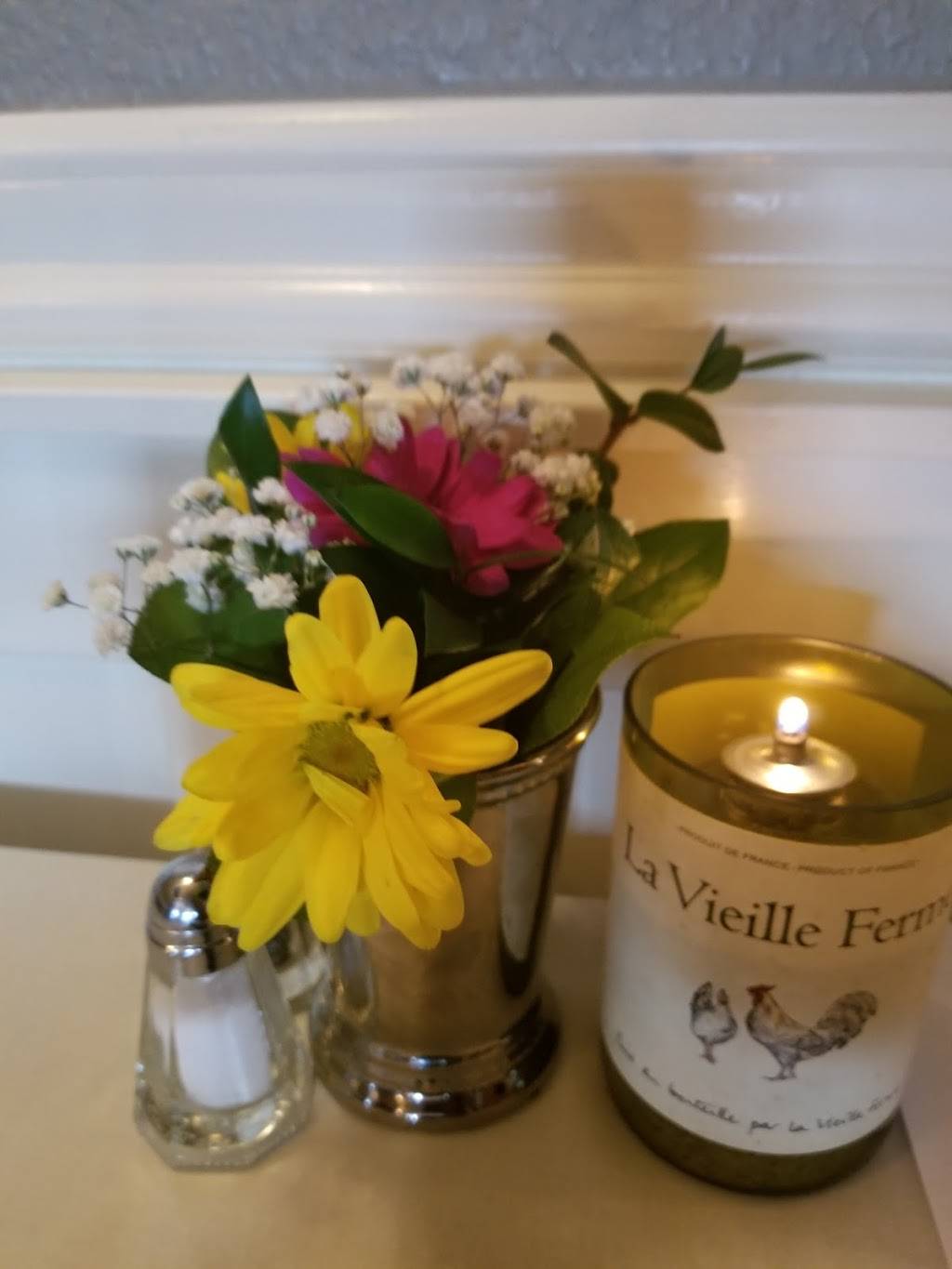 Cafe Lafayette | restaurant | 151 S E St A, Exeter, CA 93221, USA | 5595929463 OR +1 559-592-9463