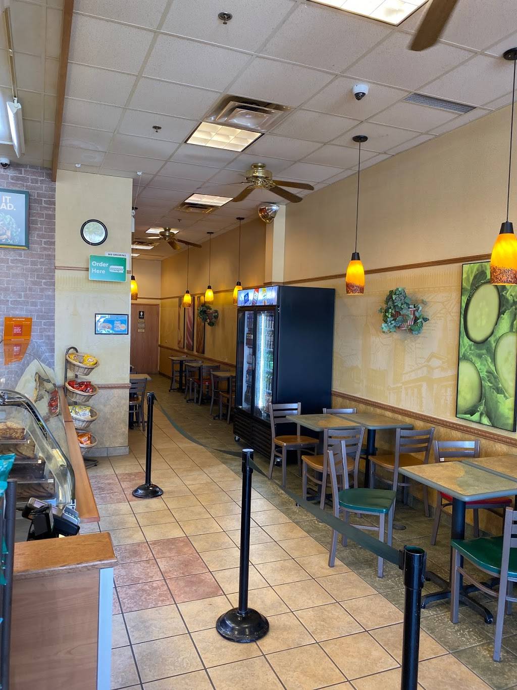 Subway | restaurant | 5602 Tenth Line W, Mississauga, ON L5M 7L9, Canada | 9052864789 OR +1 905-286-4789