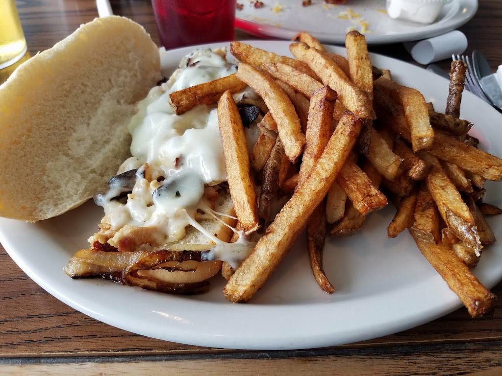 Dees 50S Place Diner | restaurant | 1740, 581 Norton Ave, Barberton, OH 44203, USA | 3307456310 OR +1 330-745-6310