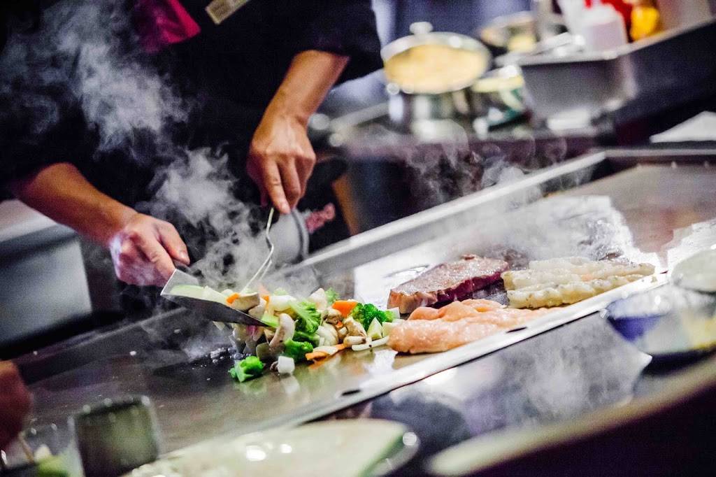 Sumo Japanese Steakhouse & Sushi Bar | restaurant | 2650 Beach Blvd #1, Biloxi, MS 39531, USA | 2282079955 OR +1 228-207-9955