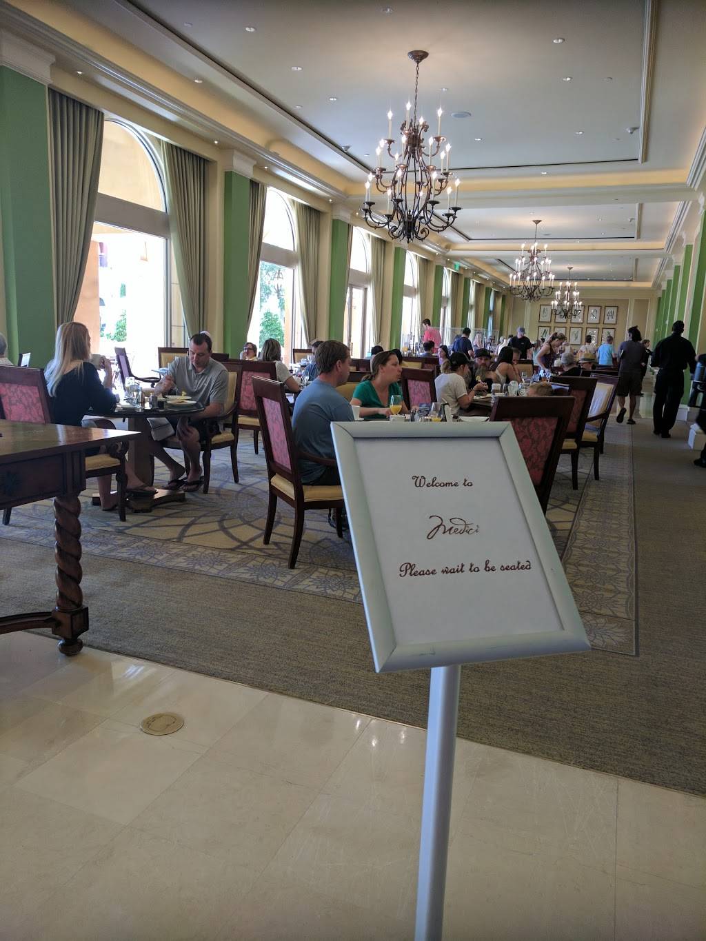 Medici Cafe & Terrace | restaurant | 1610 Lake Las Vegas Pkwy, Henderson, NV 89011, USA | 7025674700 OR +1 702-567-4700