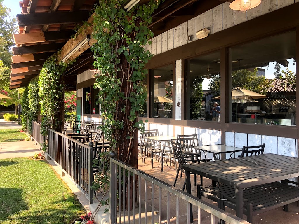 Georgies Mediterranean Cuisine | restaurant | 5225 Canyon Crest Dr Suite 57, Riverside, CA 92507, USA | 9518230440 OR +1 951-823-0440