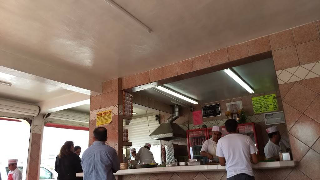 Tacos el Poblano Otay | restaurant | Sin nombre No. 29 17521, Garita de Otay, Tijuana, B.C., Mexico | 016641376588 OR +52 664 137 6588