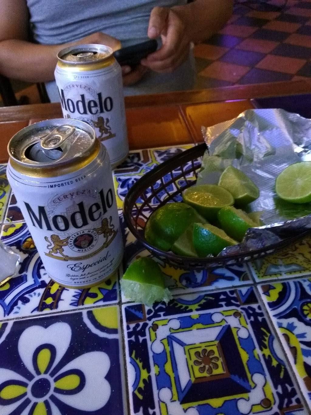 Leals Tavern | restaurant | 701 Garnsey Ave, Joliet, IL 60432, USA | 8157274899 OR +1 815-727-4899