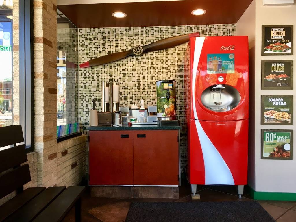 Wingstop | restaurant | 6024 N Broadway, Chicago, IL 60660, USA | 7739426587 OR +1 773-942-6587