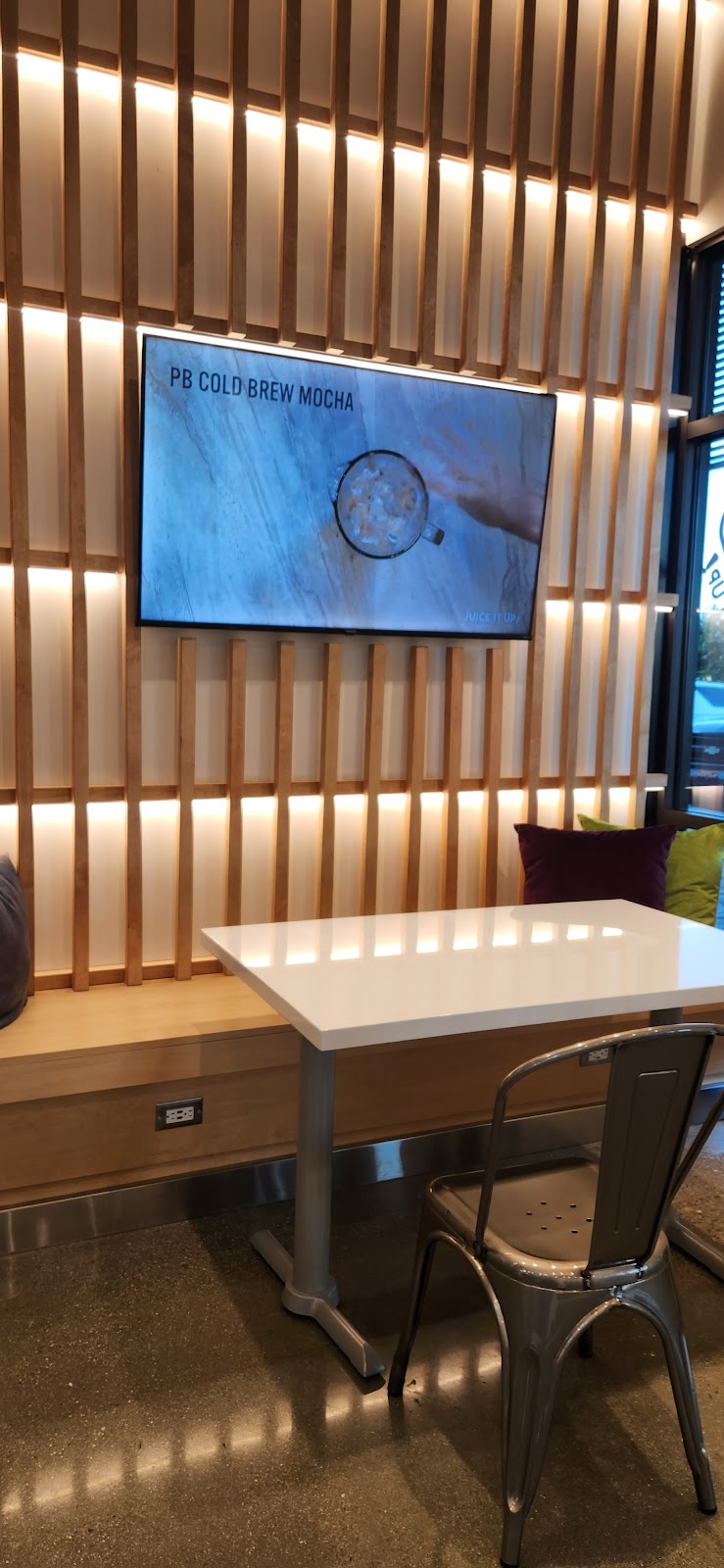 Juice It Up! | restaurant | 2420 River Rd suite 205, Norco, CA 92860, USA | 9099720552 OR +1 909-972-0552