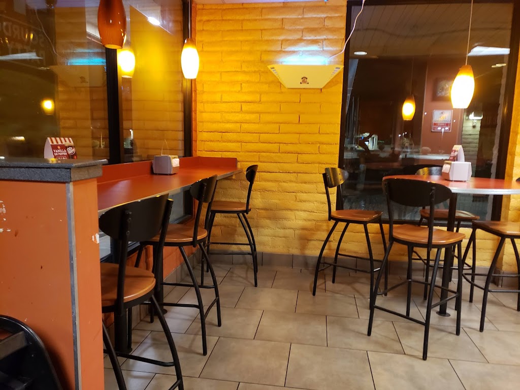 Jack in the Box | restaurant | 151 W 16th St, Yuma, AZ 85364, USA | 9287835780 OR +1 928-783-5780