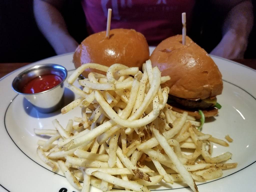 J. Alexanders Restaurant | restaurant | 4315 Talmadge Rd, Toledo, OH 43623, USA | 4194748620 OR +1 419-474-8620