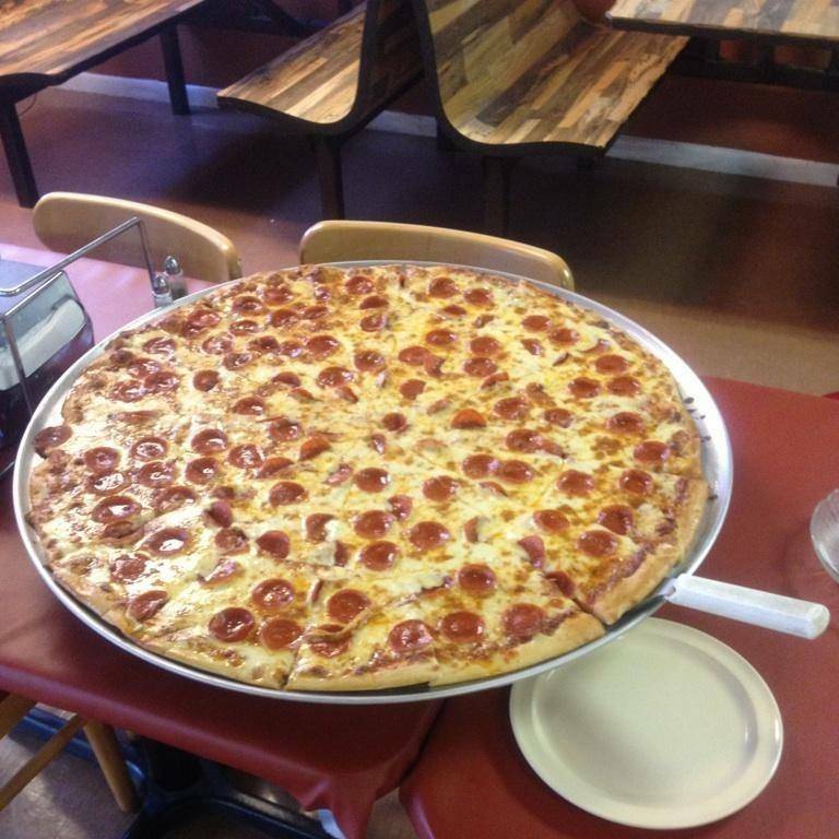 Sheilas Pizza | meal delivery | 119 Lightwood Rd, Deatsville, AL 36022, USA | 3345691116 OR +1 334-569-1116