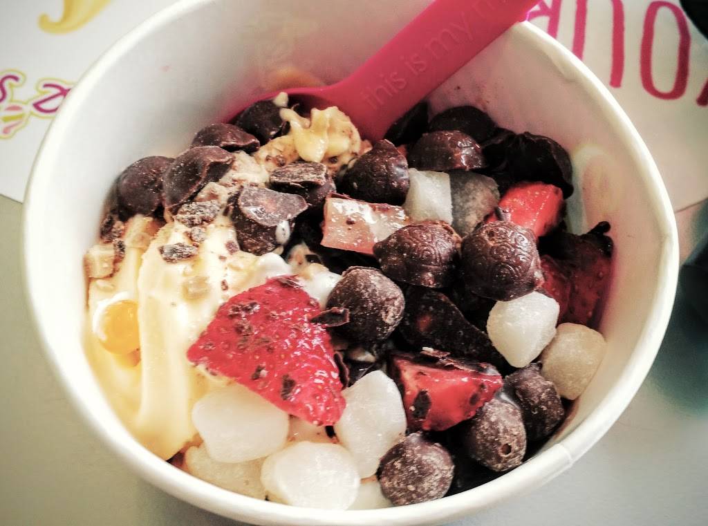 Menchies Frozen Yogurt | bakery | 11162 Parkside Dr, Knoxville, TN 37934, USA | 8656712910 OR +1 865-671-2910