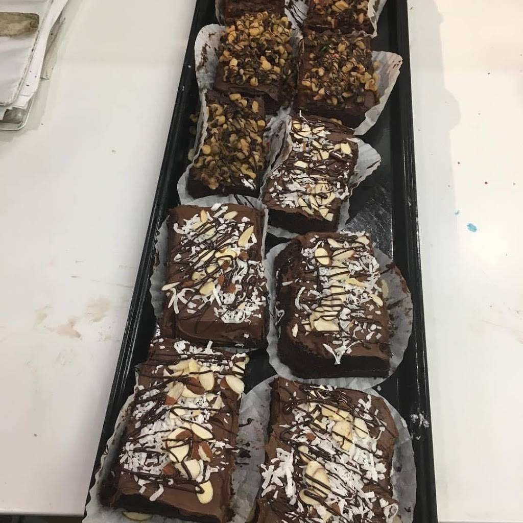 Sarayas Sweeet Cakes | bakery | 115 Terrace Ave, Hempstead, NY 11550, USA | 3476690940 OR +1 347-669-0940