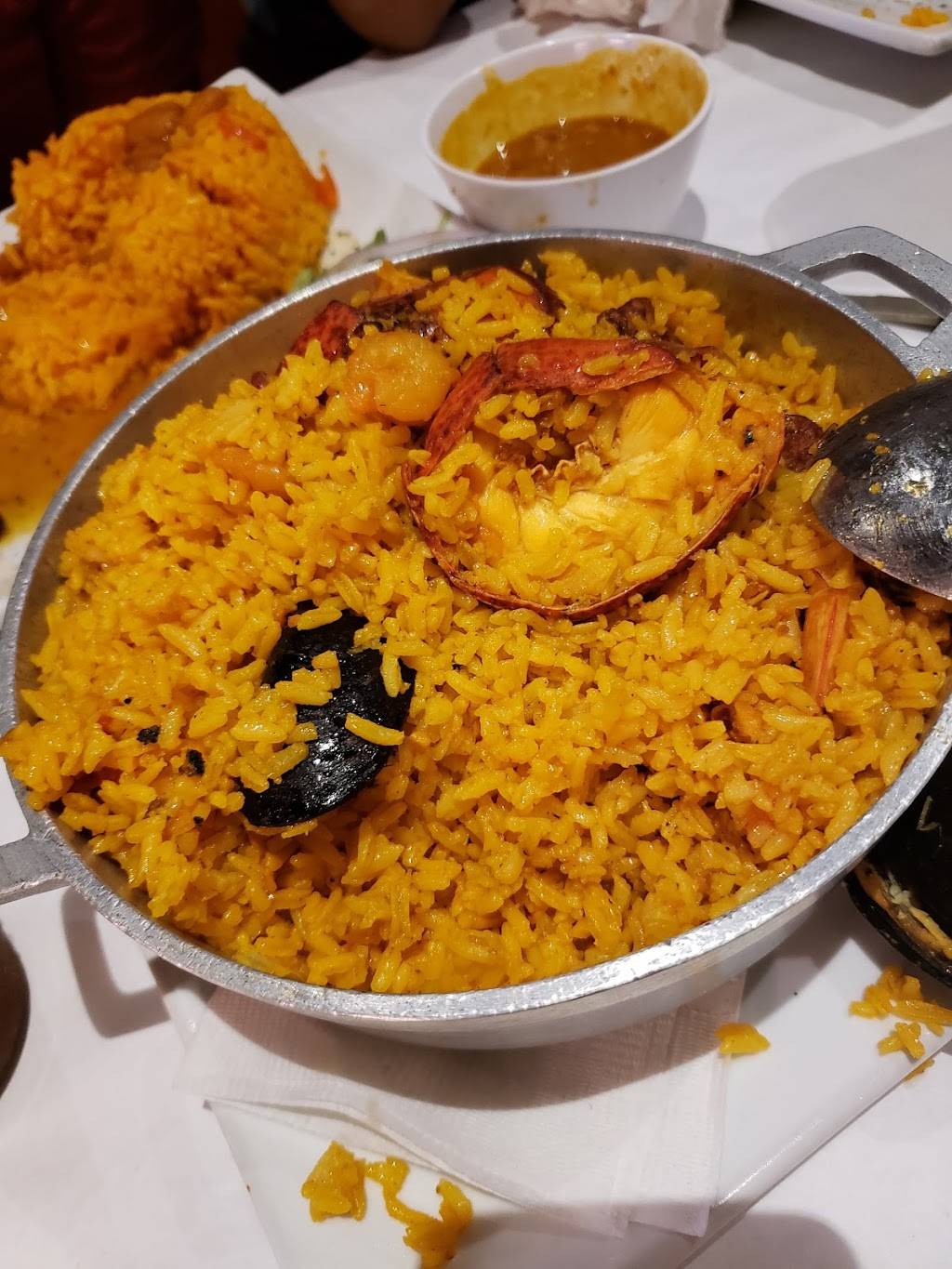 La Cocina Boricua | restaurant | 2245 Westchester Ave, Bronx, NY 10462, USA | 3472815375 OR +1 347-281-5375