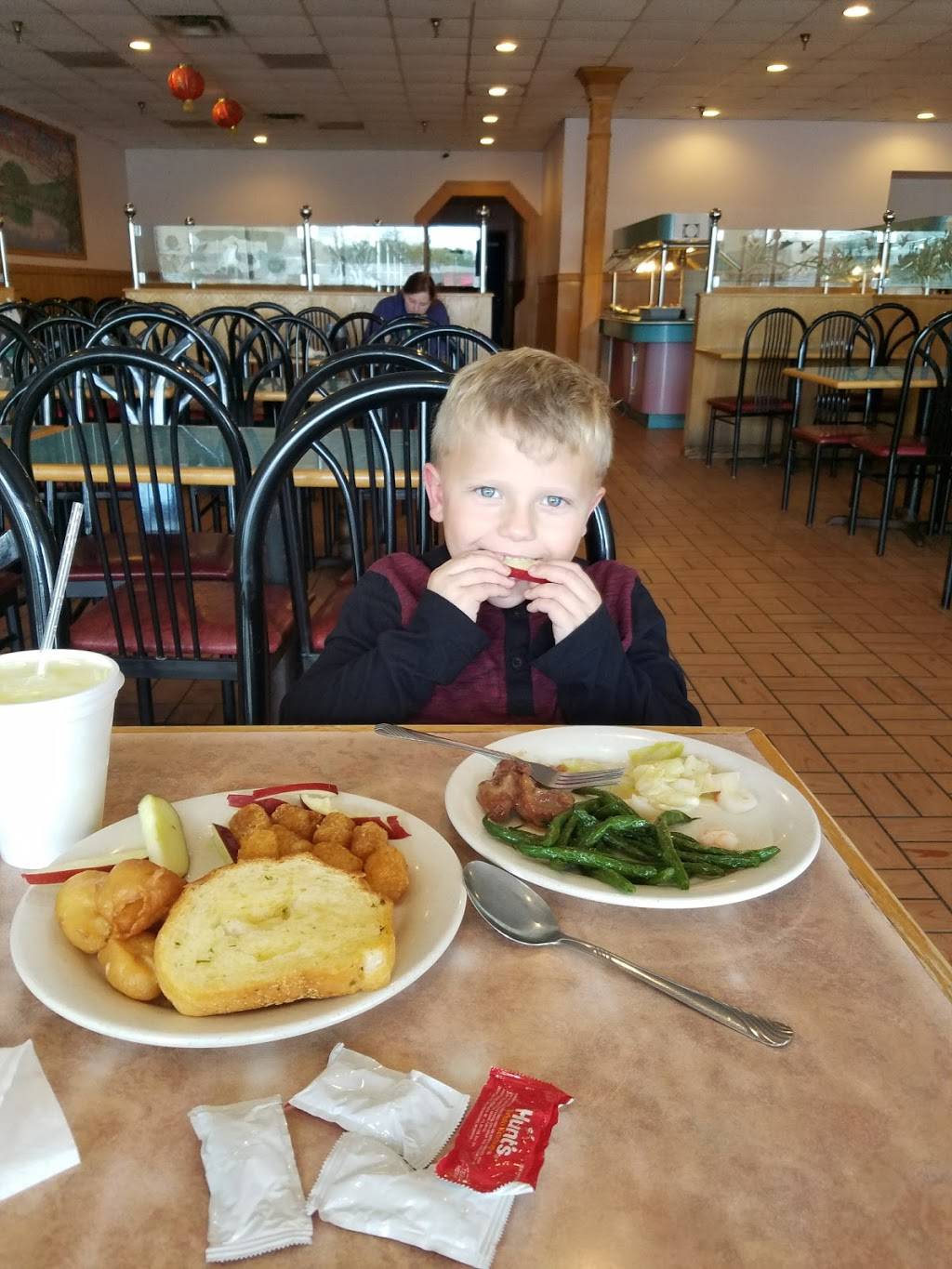 Mings Garden | restaurant | 119 S Memorial Dr, New Castle, IN 47362, USA | 7655214388 OR +1 765-521-4388