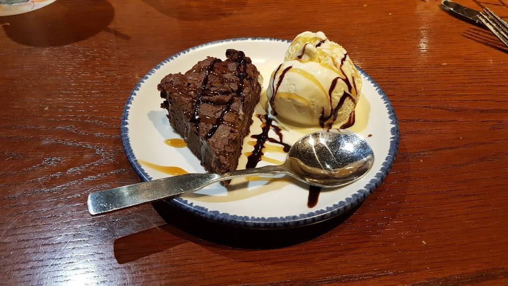 Red Lobster | restaurant | 4010 W Vine St, Kissimmee, FL 34741, USA | 4078463513 OR +1 407-846-3513