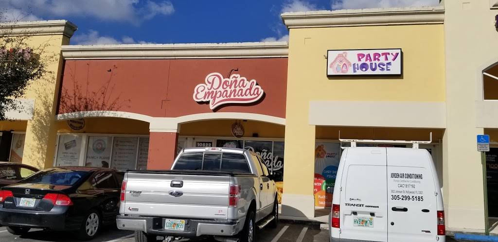 Doña Empanada | restaurant | 10822 NW 58th St, Doral, FL 33178, USA | 3056299414 OR +1 305-629-9414