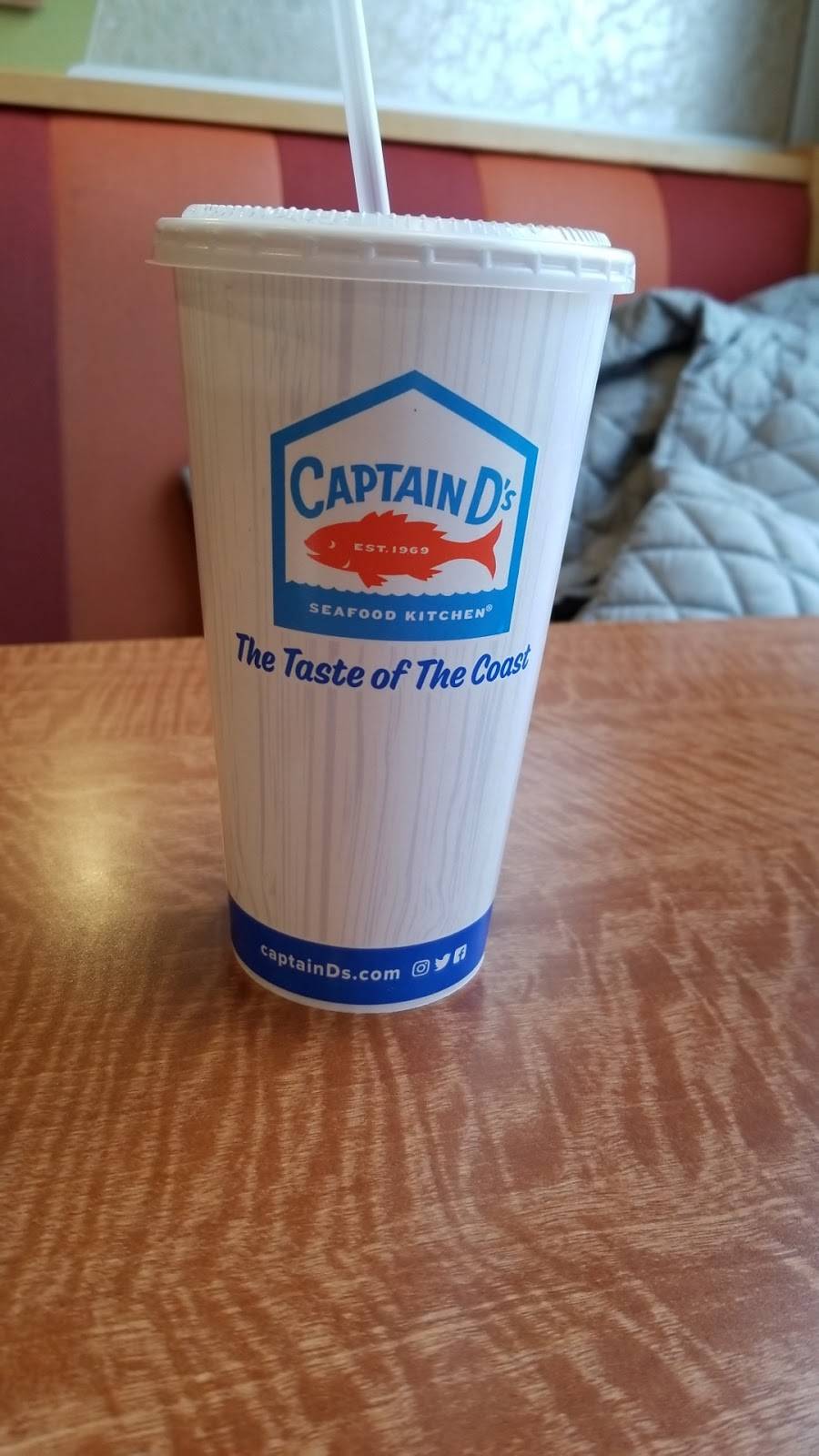 Captain Ds | restaurant | 2575 Elida Rd, Lima, OH 45805, USA | 4193318888 OR +1 419-331-8888