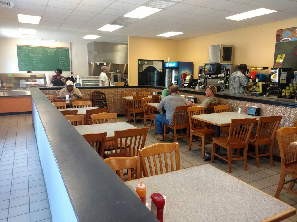 Duck Thru | restaurant | 23141 Main St, Courtland, VA 23837, USA | 7576539580 OR +1 757-653-9580