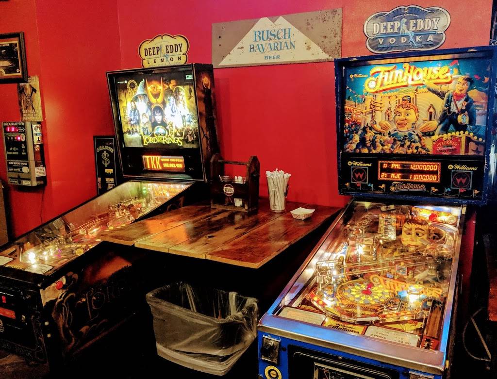 Bootleggin BBQ Tavern | restaurant | 1933 Washington Ave, St. Louis, MO 63103, USA | 3142415999 OR +1 314-241-5999