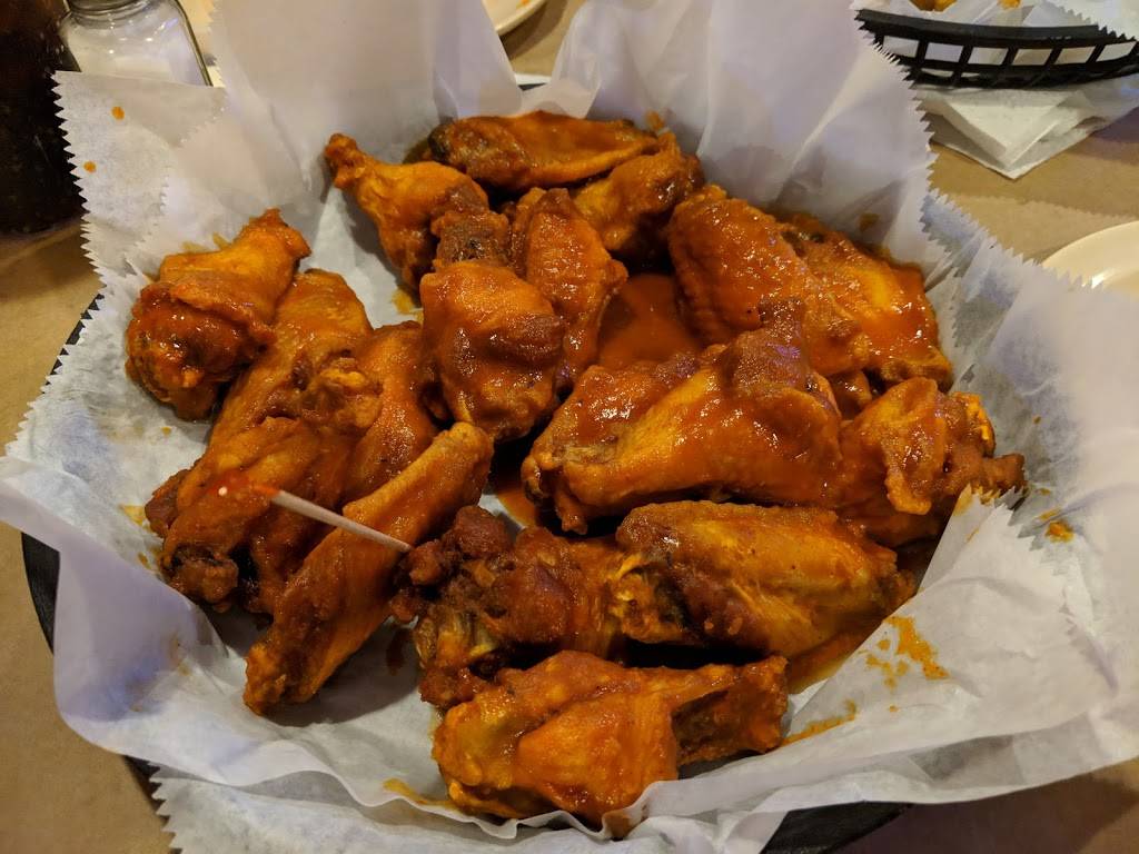 Frankies Wings and Things ( Melbourne, FL) | restaurant | 1981 N Wickham Rd, Melbourne, FL 32935, USA | 3212557912 OR +1 321-255-7912