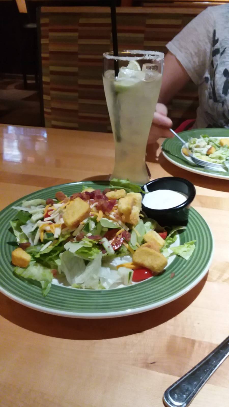 Applebees Grill + Bar | restaurant | 1980 US Highway 131 South, Petoskey, MI 49770, USA | 2313470440 OR +1 231-347-0440