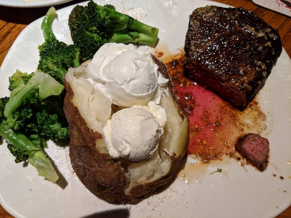 Outback Steakhouse | restaurant | 820 N Lexington-Springmill Rd, Ontario, OH 44906, USA | 4197475646 OR +1 419-747-5646