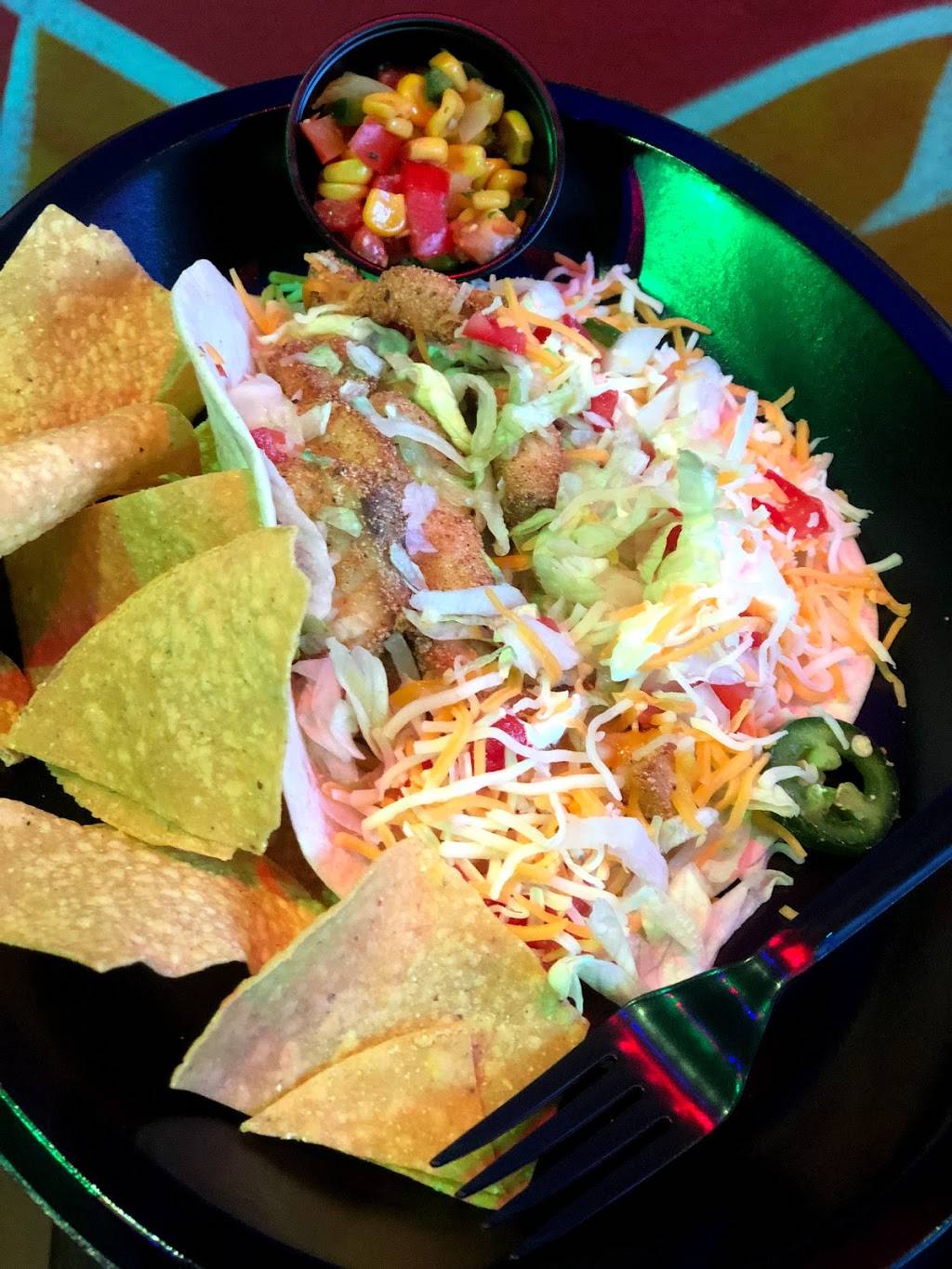 Tijuana Flats | restaurant | 161 Grand Hill Pl, Holly Springs, NC 27540, USA | 9196297558 OR +1 919-629-7558