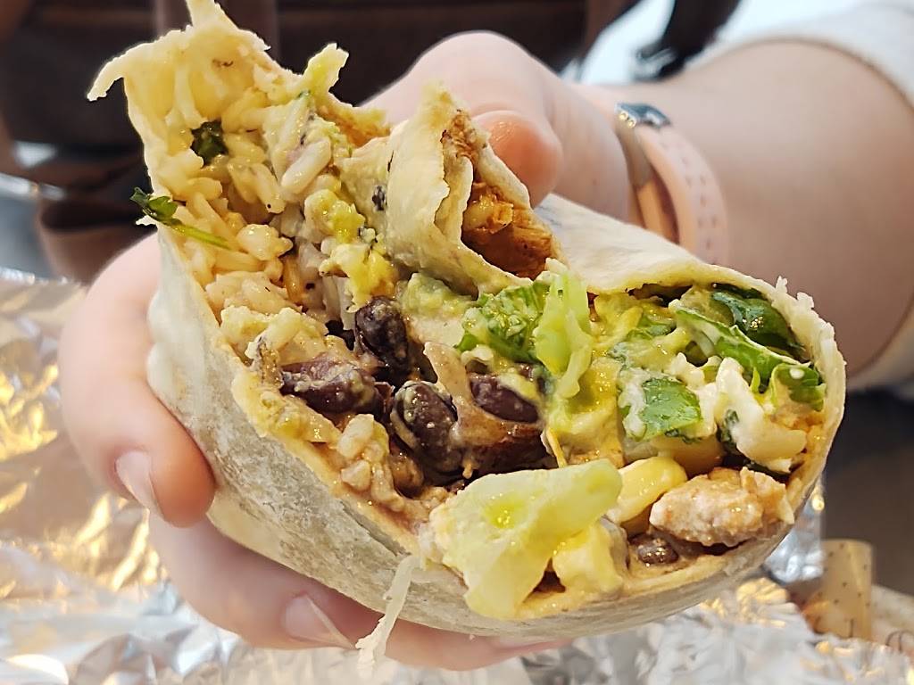 Chipotle Mexican Grill | restaurant | 1091 Posner Blvd, Davenport, FL 33837, USA | 8635880448 OR +1 863-588-0448