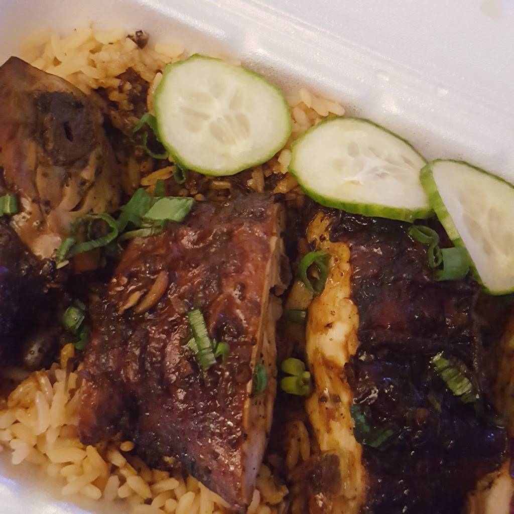 Caribbean Palms | restaurant | 747 Don Mills Rd, North York, ON M3C 1T2, Canada | 4164215777 OR +1 416-421-5777