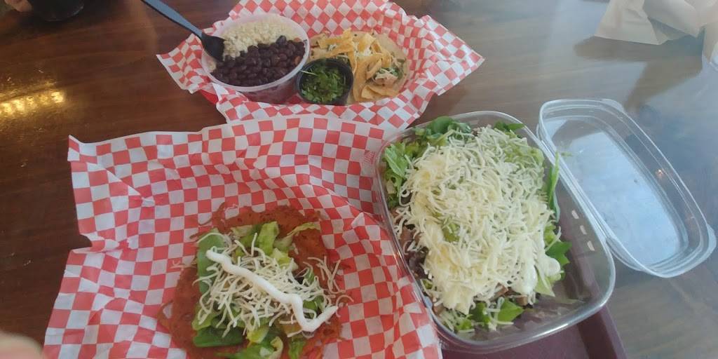 Victor’s Mexican Grill | restaurant | 1901 20th St, Bakersfield, CA 93301, USA | 6614893000 OR +1 661-489-3000