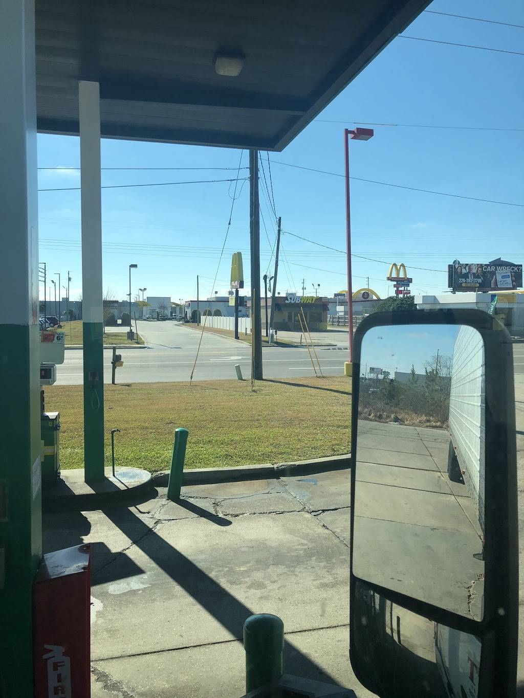 Circle K | meal takeaway | 10010 US 49, Gulfport, MS 39503, USA | 2288650055 OR +1 228-865-0055