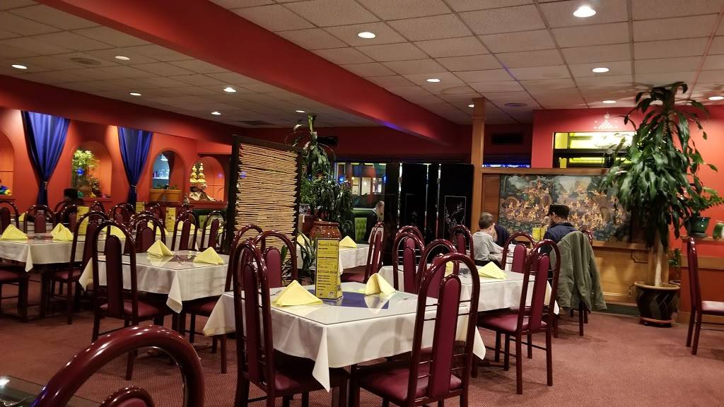 Manolas Thai Cuisine | restaurant | 652 E Broadway, Eugene, OR 97401, USA | 5413426666 OR +1 541-342-6666