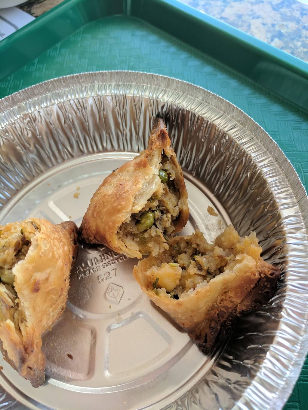 Padminis Curry Grill | restaurant | 5100 Buckeystown Pike STE 166, Frederick, MD 21704, USA | 3017324921 OR +1 301-732-4921